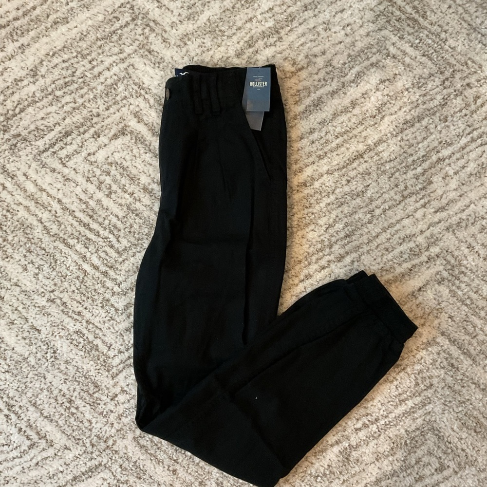 Hollister cargo joggers